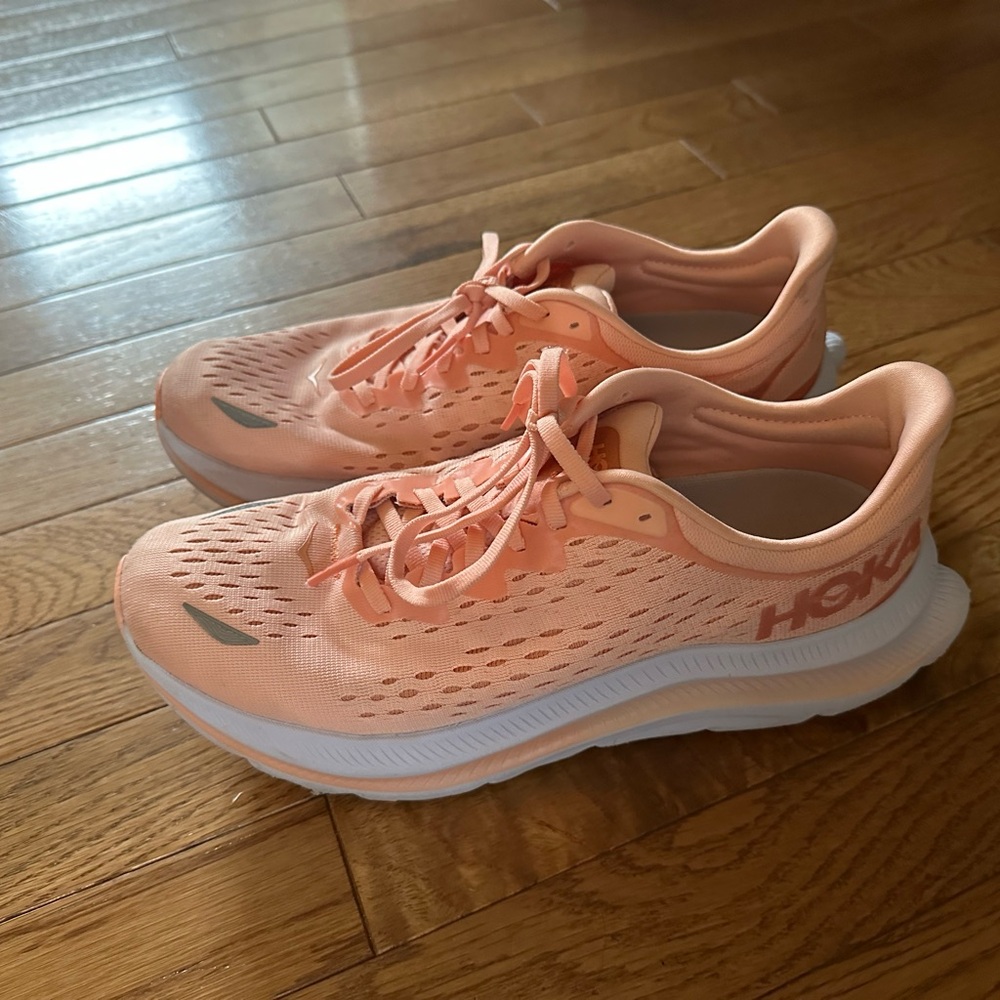 Coral hoka tennis shoes